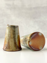 Load image into Gallery viewer, Conical Small Bud Vase 02