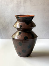 Load image into Gallery viewer, Polka Dot Zigzag Vase