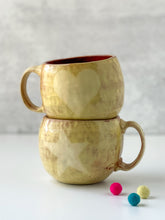 Load image into Gallery viewer, Mug with Star and Heart in Light Limoncello