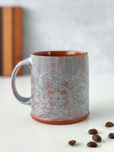 Load image into Gallery viewer, Lacy mug