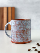 Load image into Gallery viewer, Mug with zigzag texture