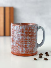 Load image into Gallery viewer, Mug with ladder texture