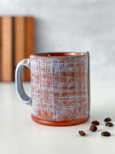 Load image into Gallery viewer, Mug with ladder texture