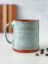 Load image into Gallery viewer, Mug with ladder texture