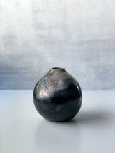 Load image into Gallery viewer, Cosmic round vase
