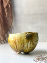 Load image into Gallery viewer, Pinched Bowl 05