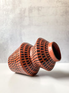 Zigzag Vase with Collar