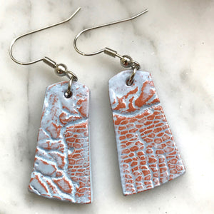 Trapezoid Dangles